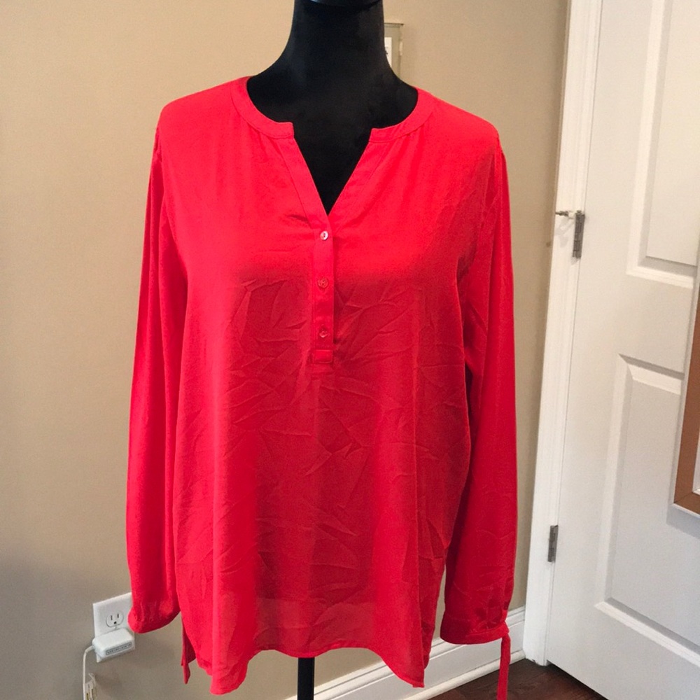 Violet & Claire Red pullover blouse. Size is XLarge.